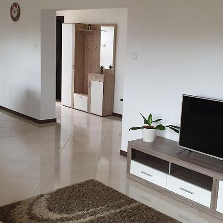 Apartman Lena Pula Bagian luar foto