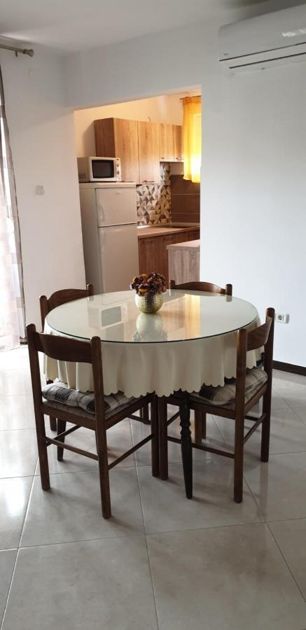 Apartman Lena Pula Bagian luar foto