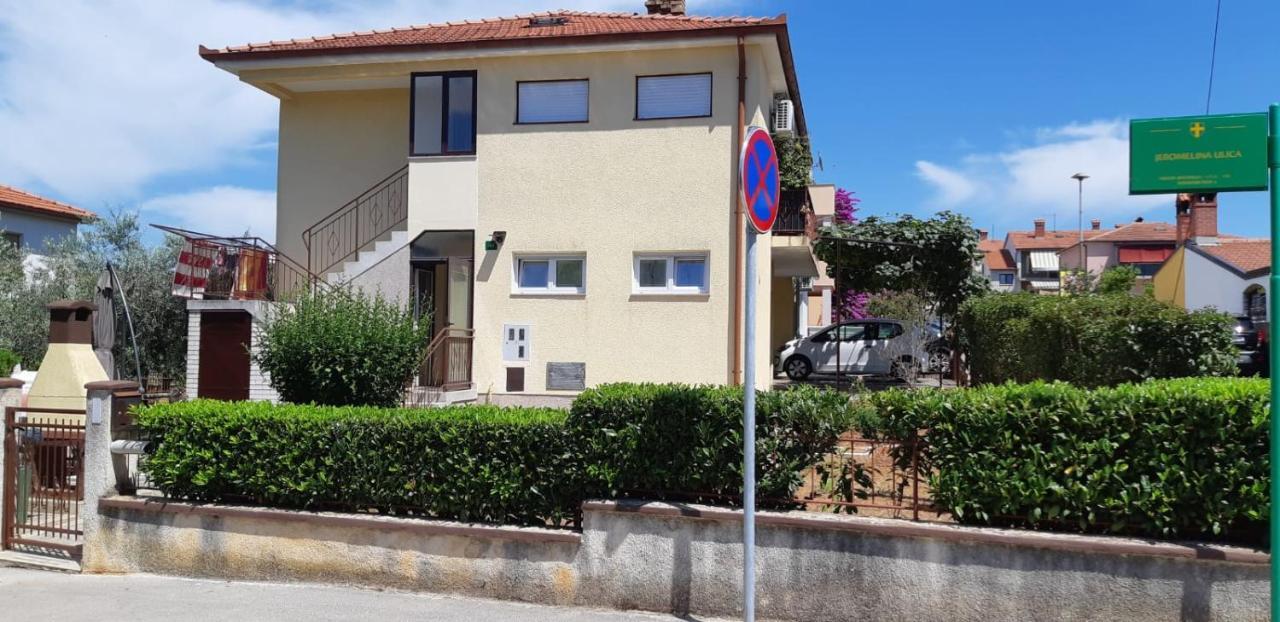 Apartman Lena Pula Bagian luar foto